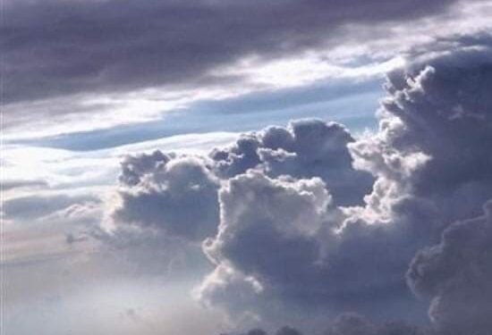 منخفض جوي قادم مع احتمالية تساقط الثلوج على المرتفعات