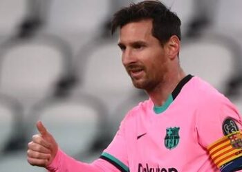 هل يغادر ميسي برشلونة بسبب هذا العرض؟