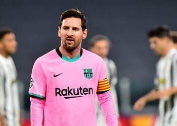 رغم محاولته الرحيل.. برشلونة يكافئ ميسي