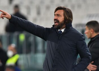 مدرب يوفنتوس يُمجِّد بأداء كريستيانو ويُقدِم له نصيحة