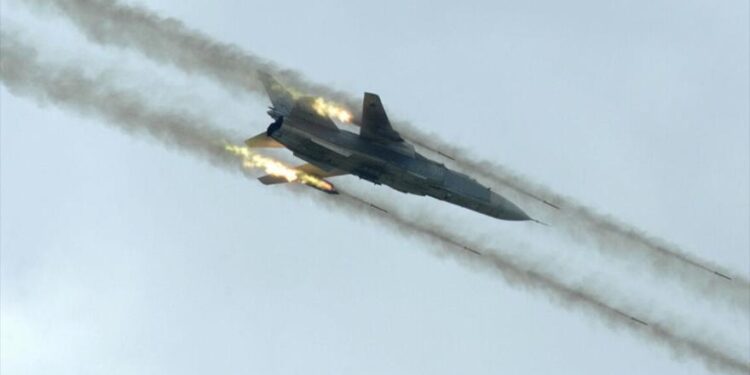 سلاح الجو السوري يستهدف مقار الإرهابيين في البادية