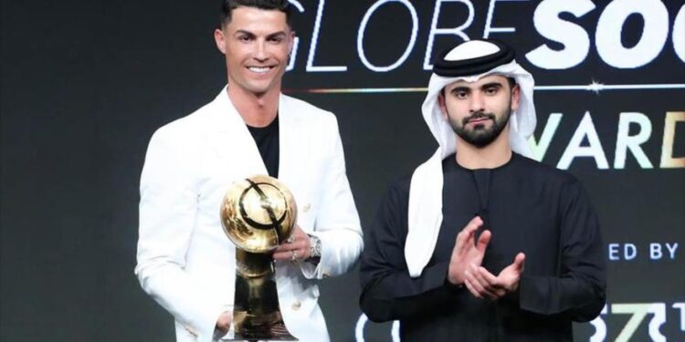 كرستيانو رونالدو يحصد جائزة أفضل لاعب في القرن