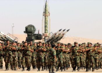 حفتر للقوات التركية في ليبيا: إرحلوا بسلام أو بالقوة