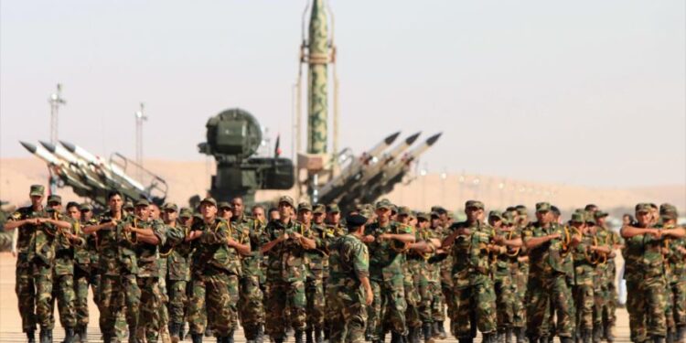 حفتر للقوات التركية في ليبيا: إرحلوا بسلام أو بالقوة