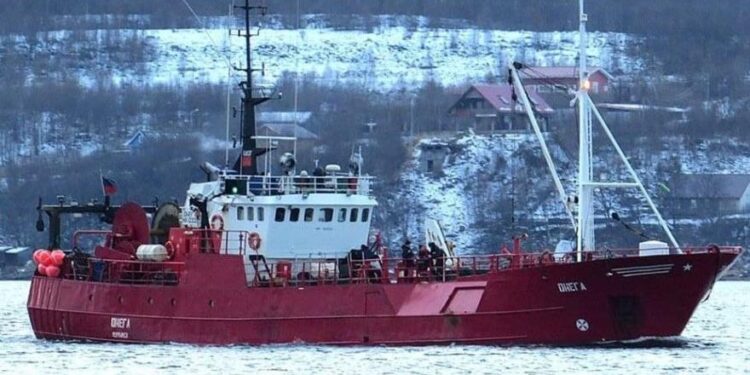 فقدان ما لا يقل عن 16 شخصاً في تحطم سفينة روسية