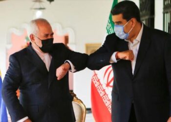 إيران و روسيا تتحديان الولايات المتحدة بالتعاون مع فنزويلا