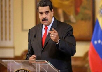 مادورو يؤكد أن البرلمان الجديد يجب أن يخدم الشعب