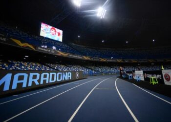 نابولي الإيطالي يغير إسم ملعبه إلى دييغو أرماندو مارادونا