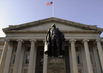 المشرعون الأمريكيون يطالبون برد قوي على الهجوم السيبراني