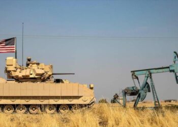 تقرير: أمريكا تسرق النفط السوري عبر أنابيب دجلة إلى العراق