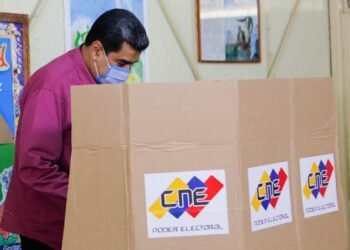 مادورو: واشنطن فشلت في تقويض الانتخابات في فنزويلا