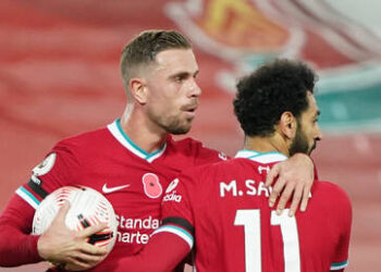 صلاح يحصد جائزة أفضل لاعب في الدوري الإنجليزي لعام 2020