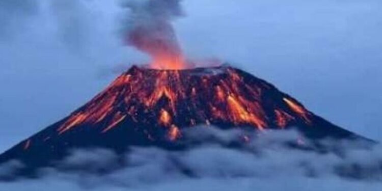 خبيرة تكشف عن علامات تحذيرية لحدوث البراكين