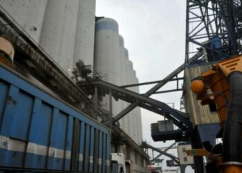 رئيس الحكومة يحسم الجدل حول زيادة سعر المازوت