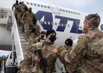 الولايات المتحدة تراجع انسحاب قواتها من العراق و أفغانستان