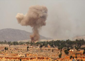 الطيران الروسي يستهدف مقاتلي داعش بعد الإعتداء عى حافلة سورية