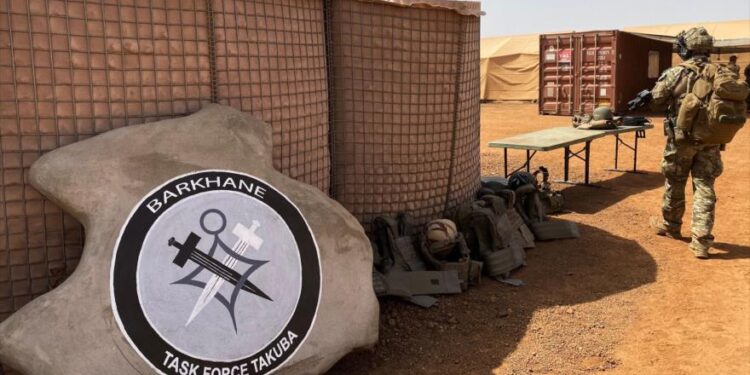 مالي: طائرات مجهولة تقتل 20 مدنياً في حفل زفاف