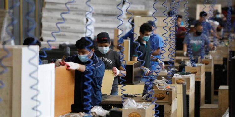 تقرير إقتصادي: الوباء يؤثر على هذه الفئة من الأمريكيين