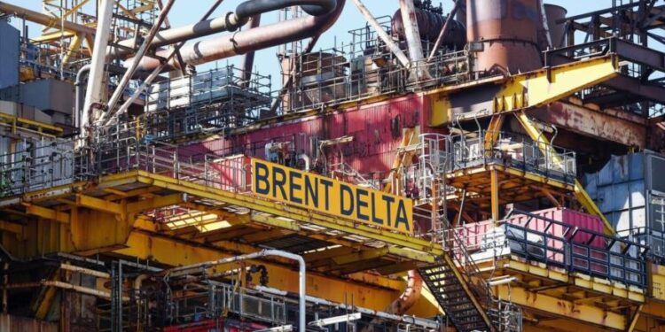 مالذي فعله كورونا بسعر النفط خلال العام الماضي 2020