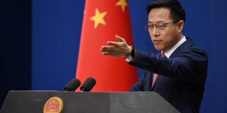 بكين تحذر واشنطن من إظهار القوة في بحر الصين