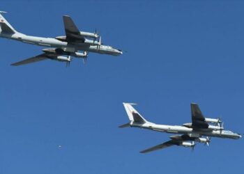 طائرتان عسكريتان روسيتان تحلقان قرب ألاسكا