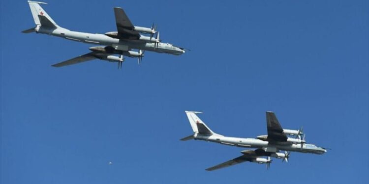 طائرتان عسكريتان روسيتان تحلقان قرب ألاسكا