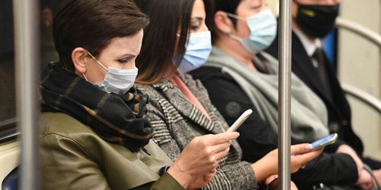 خبيرة فيروسات تكشف عن موعد نهاية وباء كورونا