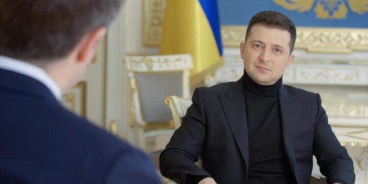 زيلينسكي غاضب من ترامب لانتهاكه الخصوصية