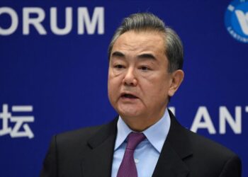 الصين تحث بايدن على عدم اتباع سياسات ترامب المدمرة