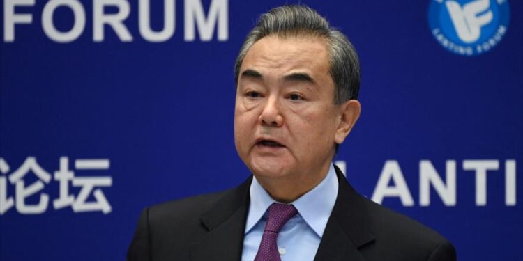 الصين تحث بايدن على عدم اتباع سياسات ترامب المدمرة