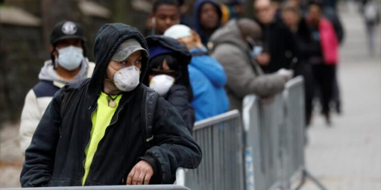 سيناتور أمريكي يكشف عن حقائق الحياة المقلقة في أمريكا