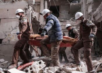 لماذا أتى الخوذ البيضاء إلى إدلب بكاميرات متطورة ؟