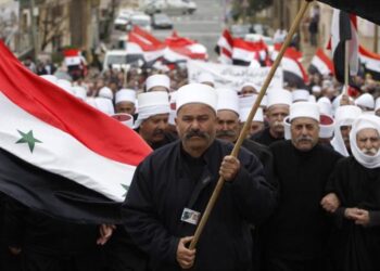 الصين تنتقد الولايات المتحدة بسبب التعليقات حول منشأ الوباء