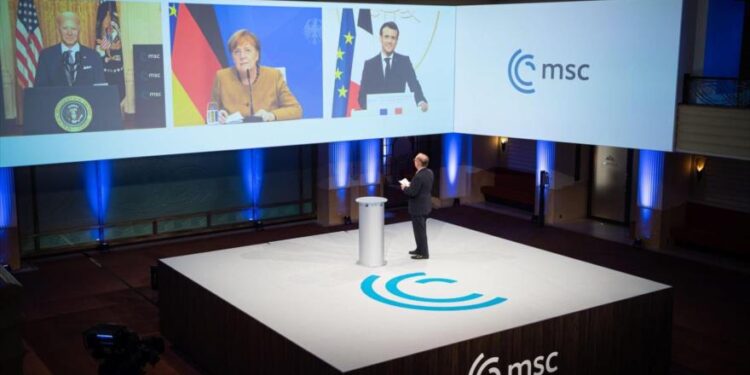 تقرير: أوروبا تسعى لفك الارتباط مع واشنطن في القضايا الإستراتيجية