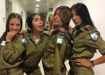 المجندات الإسرائيليات يمارسن الدعارة للحصول على المعلومات