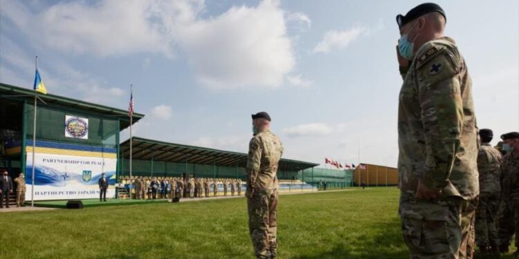 بايدن يتبع سياسة التصعيد ضد روسيا و دعم أوكرانيا