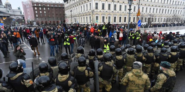 روسيا تقدم دليلاً على دعم الدبلوماسيين الأوروبيين للاحتجاجات