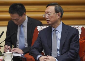 الصين تحذر الولايات المتحدة من تجاوز الخط الأحمر في هونغ كونغ