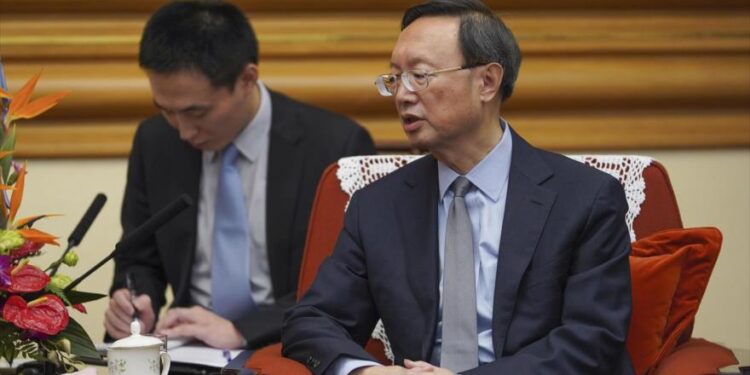 الصين تحذر الولايات المتحدة من تجاوز الخط الأحمر في هونغ كونغ