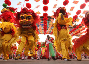 الصين تستعد لمهرجان الربيع الشهير