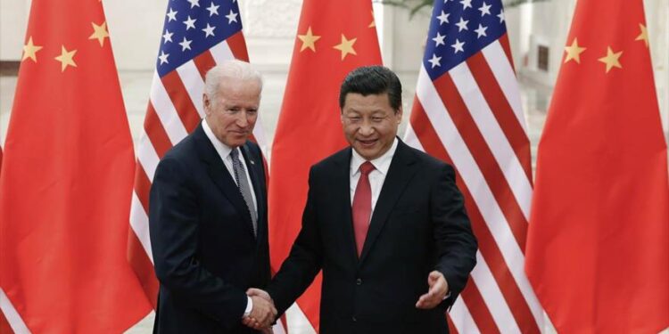 رئيس الصين يحذر نظيره الأمريكي من مواجهة كارثية