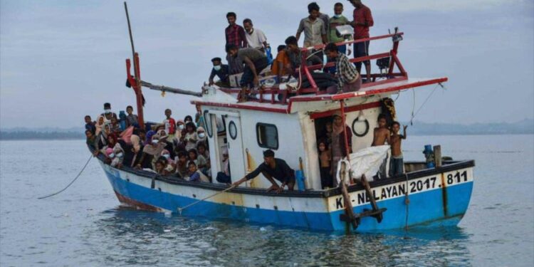 الأمم المتحدة تطالب بإنقاذ لاجئي الروهينغا