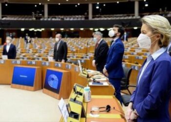 الاتحاد الأوروبي يفرض عقوبات على مسؤولين فنزويليين