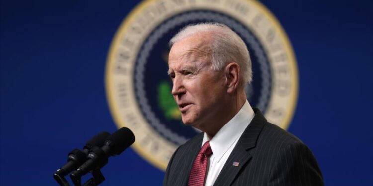 بايدن يلغي قانون الطوارئ على الحدود مع المكسيك