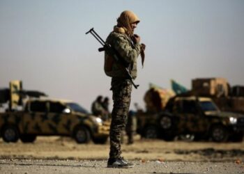 مليشيا مسلحة تختطف مدنيين سوريين بدعم جوي أمريكي