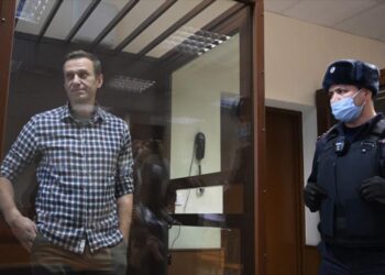 محكمة روسية تؤكد الحكم بالسجن على نافالني