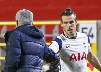 مدرب السبيرز يجدد ثقته بالويلزي