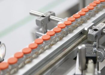 الصين ترسل 10 ملايين جرعة لقاح للدول الأخرى