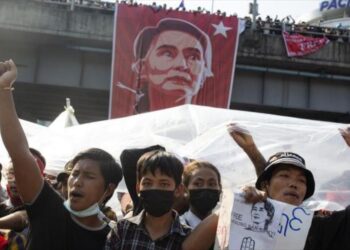 يوم دموي في ميانمار بسبب زعيمة البلاد السابقة