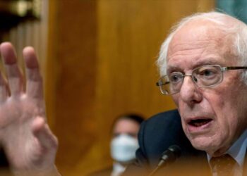 الديمقراطيون ينتقدون بايدن بسبب الهجوم على سوريا